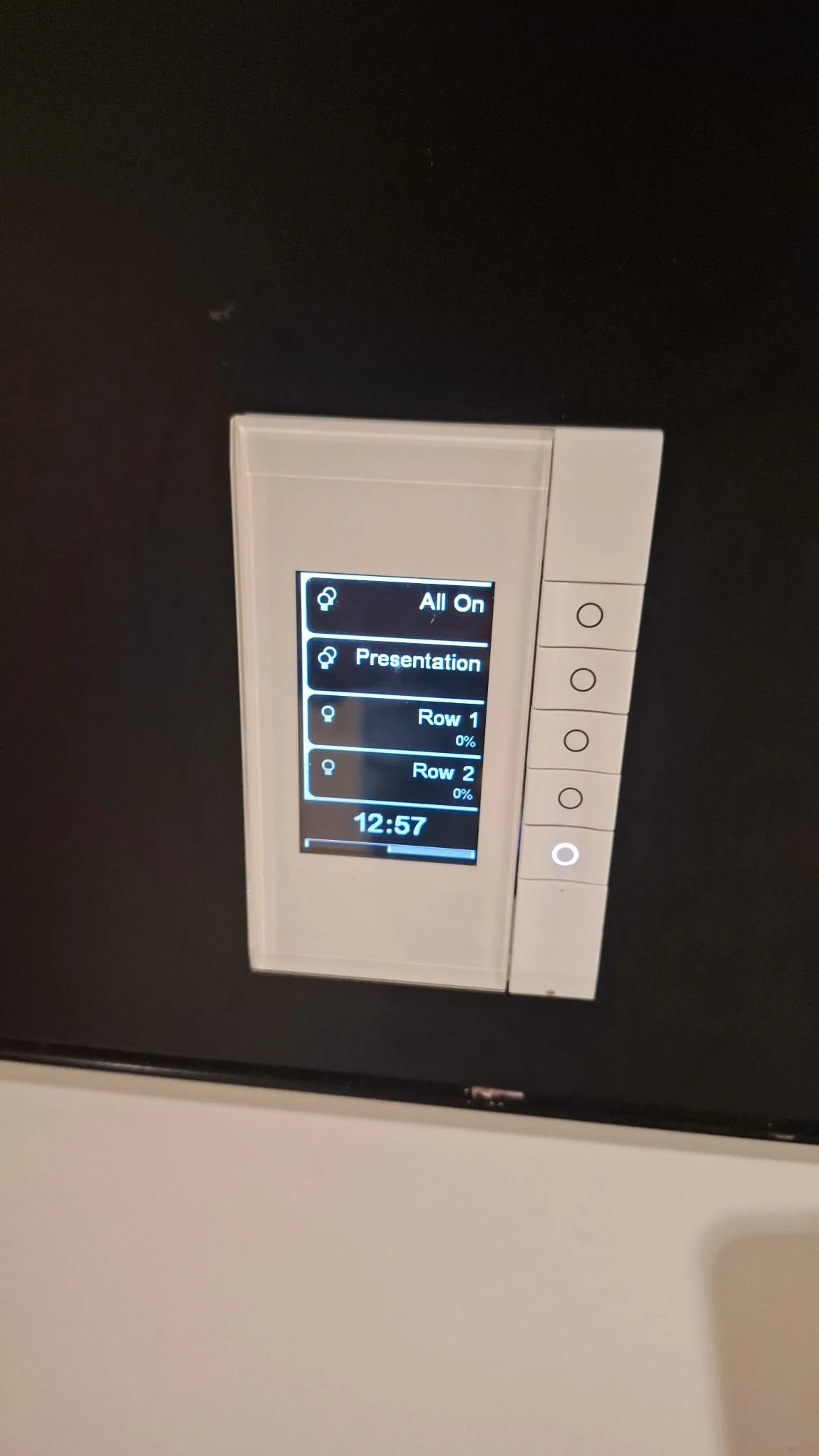 Dynalite Touchscreen Keypad — Scene Control