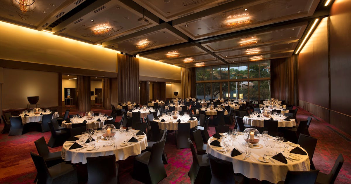 Uluru Meeting Place — Banquet Setup
